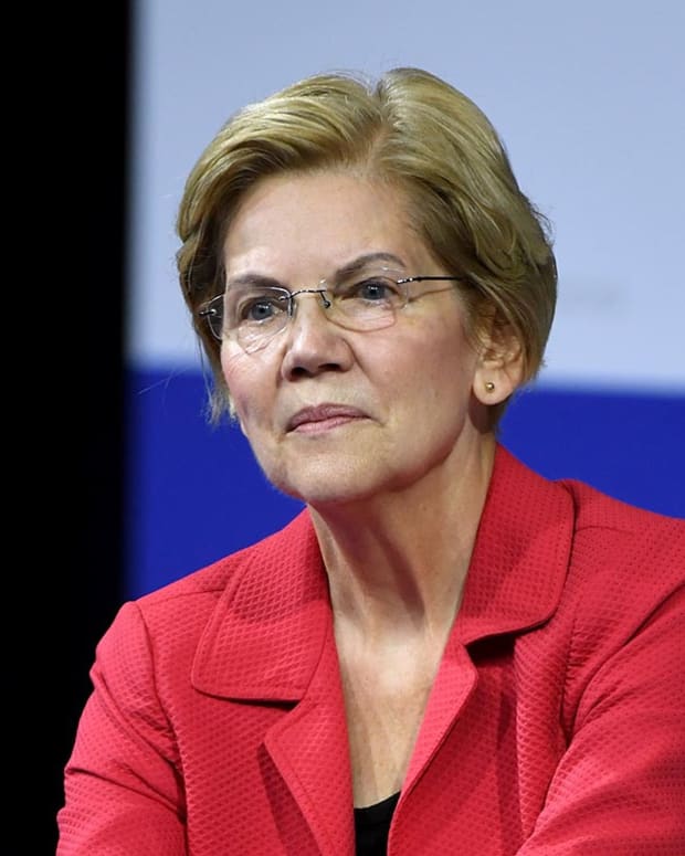 Elizabeth Warren presiona a la SEC ante la incertidumbre regulatoria