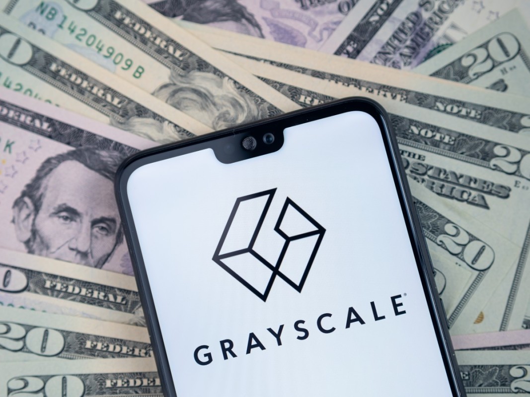 Grayscale presentó un innovador fondo cripto con inteligencia artificial descentralizada
